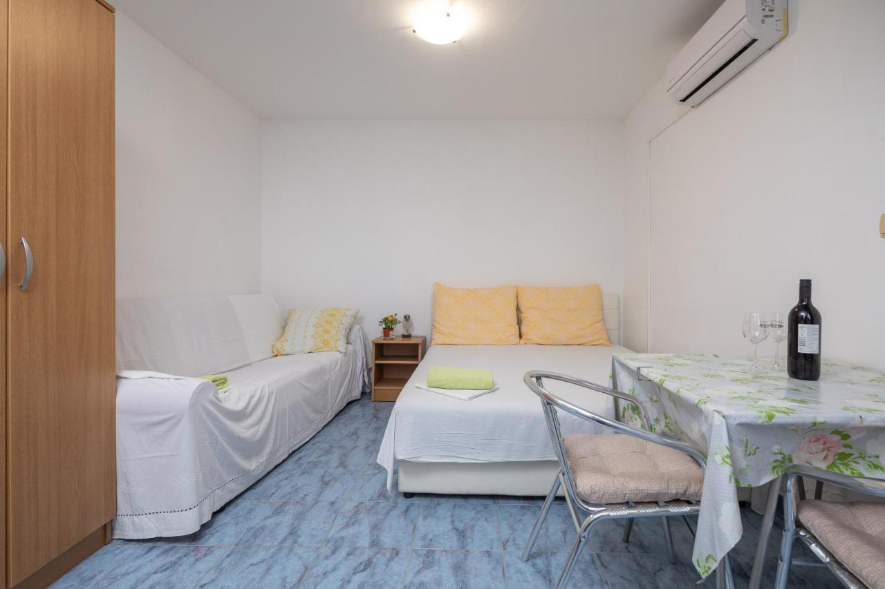 Beach Apartments "Bili Cvitak" Duće المظهر الخارجي الصورة