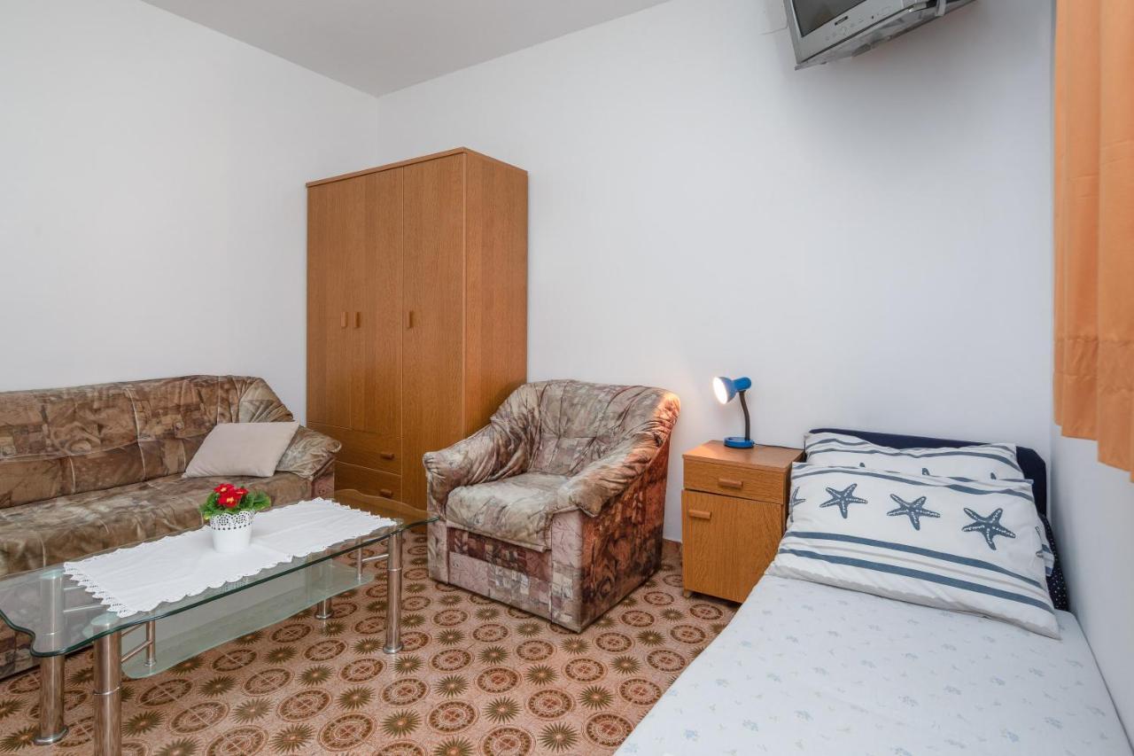 Beach Apartments "Bili Cvitak" Duće المظهر الخارجي الصورة