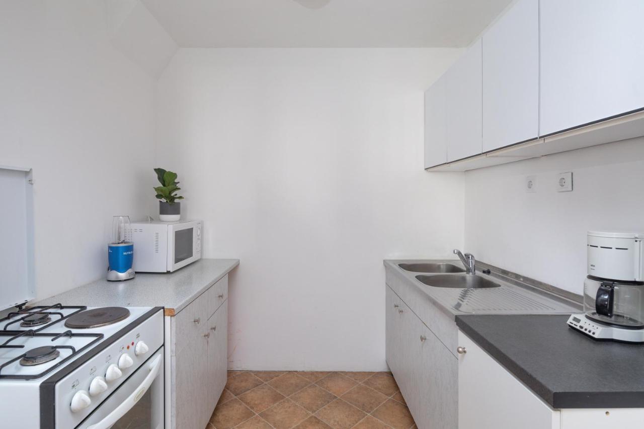 Beach Apartments "Bili Cvitak" Duće المظهر الخارجي الصورة