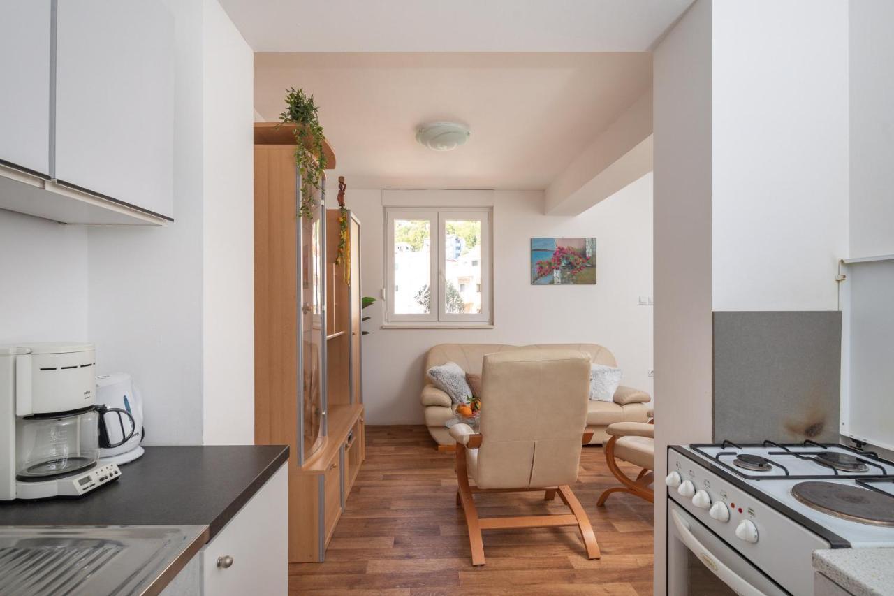 Beach Apartments "Bili Cvitak" Duće المظهر الخارجي الصورة