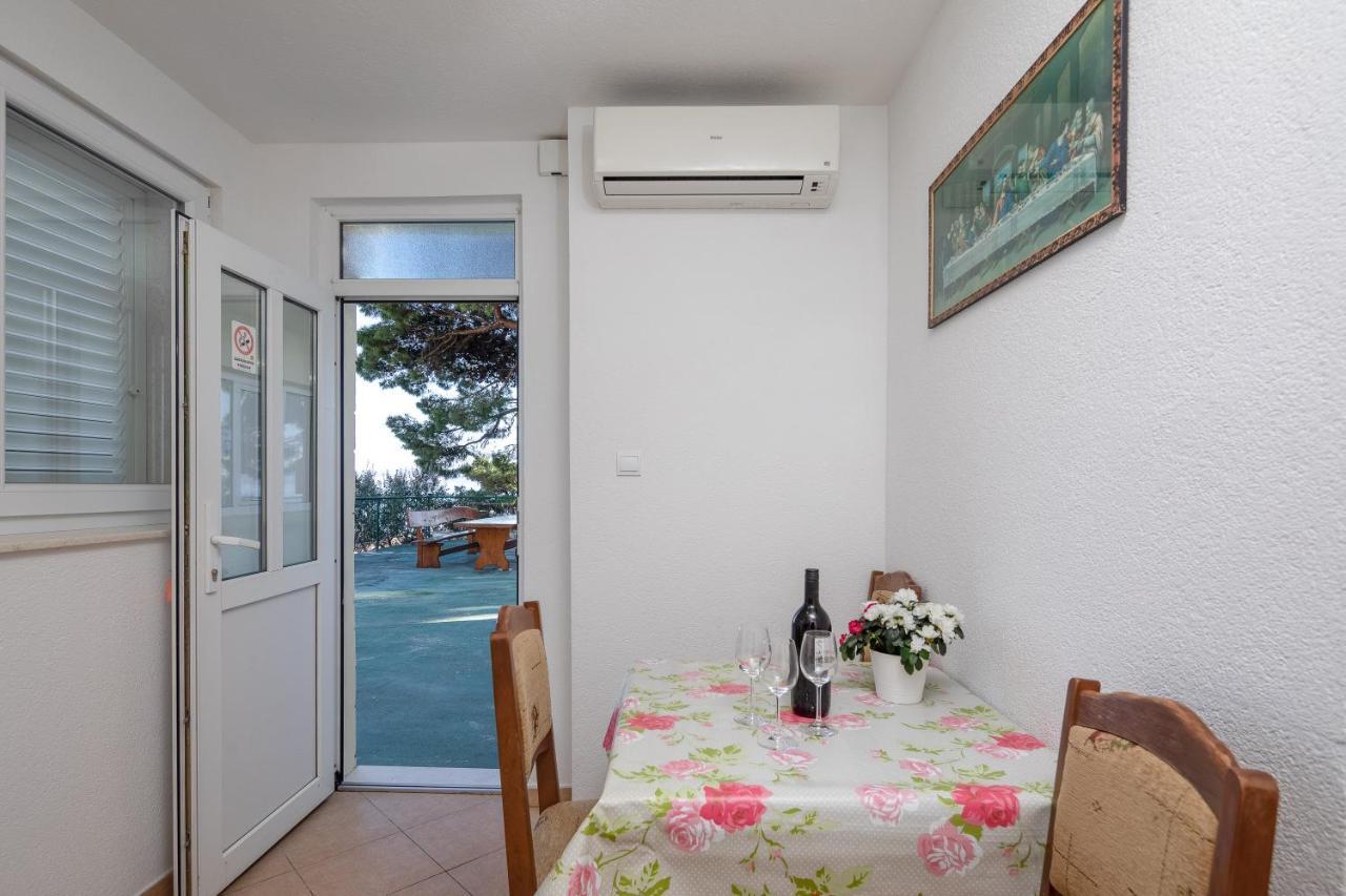 Beach Apartments "Bili Cvitak" Duće المظهر الخارجي الصورة